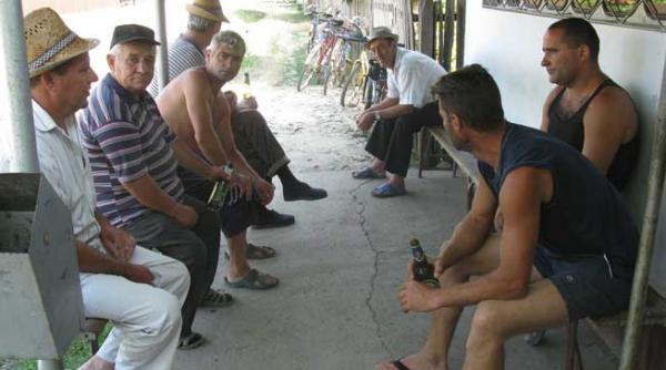 conspiratie generala prin porumbul modificat genetic vor sa ne extermine ai lu moromete considera ca nici la tara nu se mai mananca sanatos