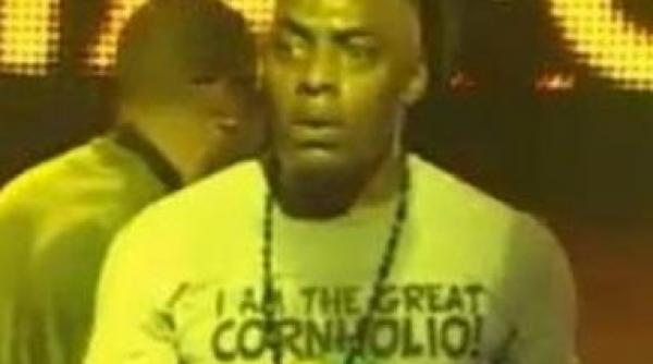 coolio a subtilizat bautura dintr un hotel din mamaia rapperul a indesat licorile intr o fa a de perna