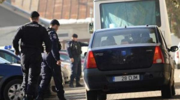 descinderi la cnas bucuresti zeci de farmacisti si medici ridicati de politisti