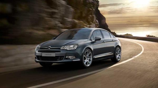 c5 genial citroen bifeaza un facelift nu ca ar fi fost nevoie