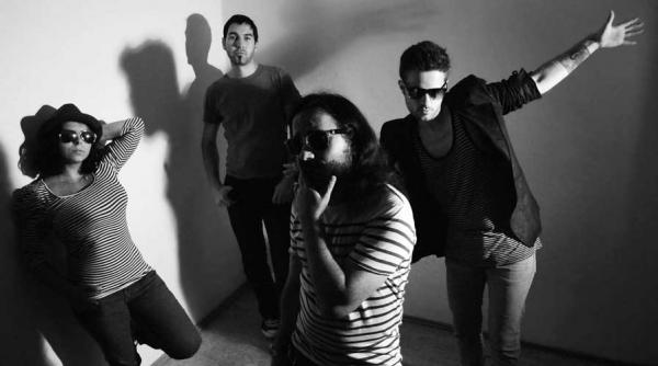 changing skins lansarea albumului de debut in tsc