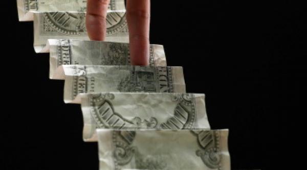 cine a castigat din recesiune inclusiv nouriel roubini