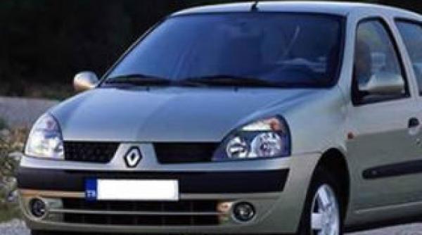 incredibil dar adevarat vezi cum pot fi inghesuiti 19 copii intr o masina