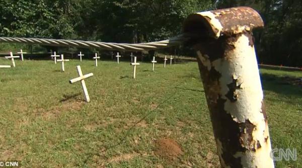 secret cutremurator dezvaluit cimitirul din spatele unei scoli de baieti din florida