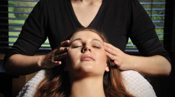 vrei sa te destinzi rapid apeleaza la terapia cranio sacrala