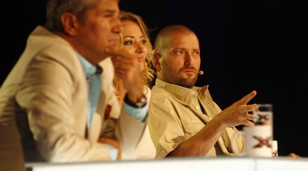 esti curios cum vorbeste cheloo franceza vezi aici