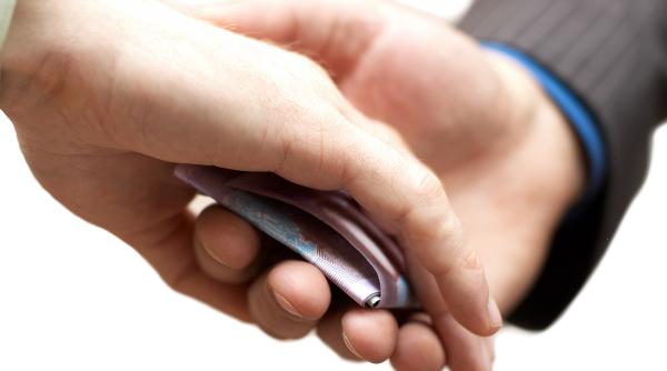 contractele atribuite ilegal de primaria sectorului trei ajung in atentia instantei