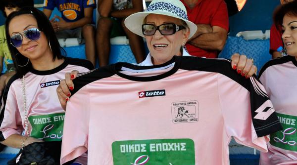 echipa de fotbal sponzorizata de o pestoaica video