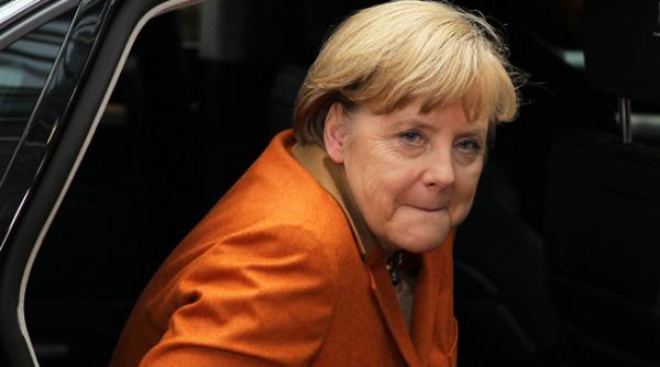 merkel va cere in consiliul europei drept de veto asupra bugetelor statelor membre ue