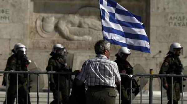 coruptia se simte ca acasa in grecia ajunsa tara paradoxurilor