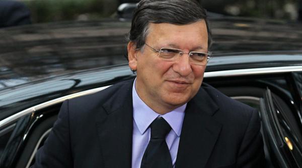 un comisar acuza aratand spre barroso culisele demisiei comisarului european pentru sanatate anchetat de olaf