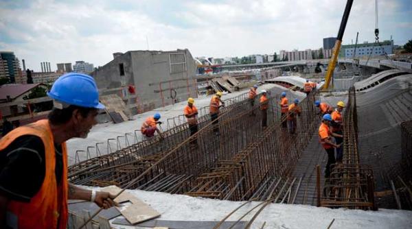 criza a taiat o treime din piata de constructii