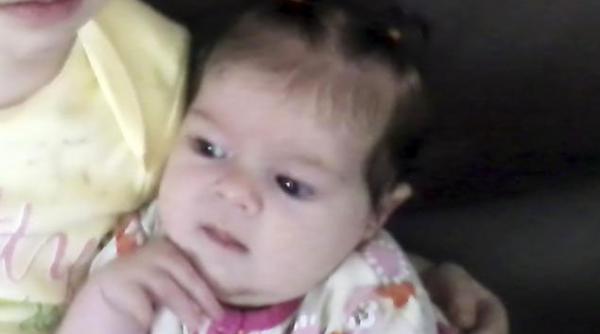 o fata in varsta de 11 ani este condamnata la 30 de ani de inchisoare dupa ce a ucis un bebelush de numai trei luni