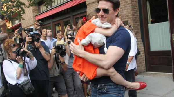 tom cruise da in judecata doua reviste si cere daune de 50 de milioane de dolari