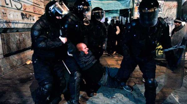 amnesty international denunta utilizarea excesiva a fortei la protestele din aceasta iarna din piata universitatii