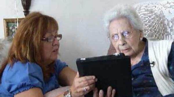 cea mai in varsta utilizatoare a facebook are 105 ani si este fascinata de internet