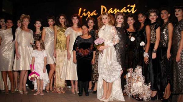 ploaie de vedete la noblesse by liza panait