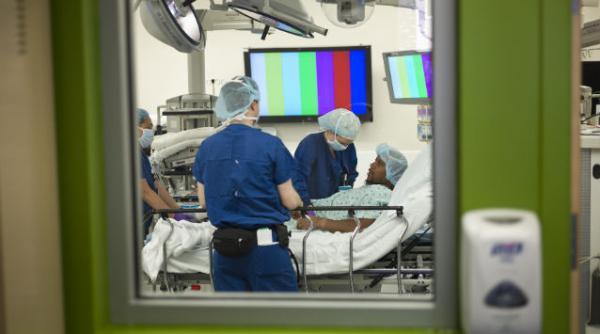 un pacient cu sange verde a uimit medicii care l au operat