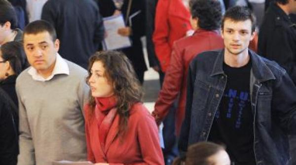 locuri de munca ce angajari mai fac companiile