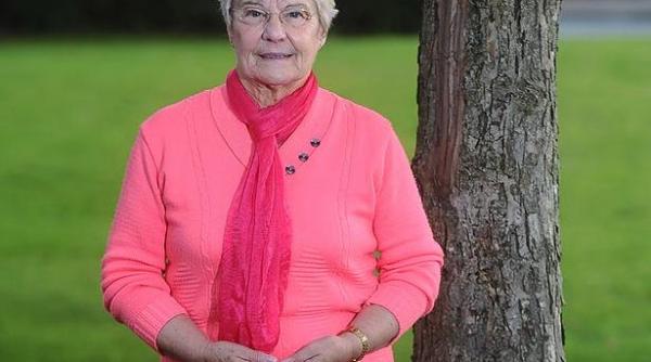 s a vindecat mancand copaci femeia vrea sa vanda reteta magica unui gigant farmaceutic