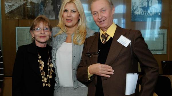 elena udrea facebook roman alegeri parlamentare