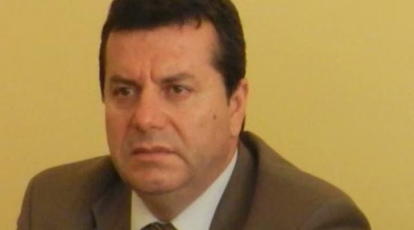 presedintele interimar al pdl din calarasi isi injura birjareste partidul video