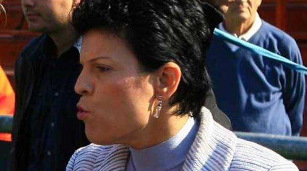 anca constantinescu ciocu mic cersesste voturile vecinilor