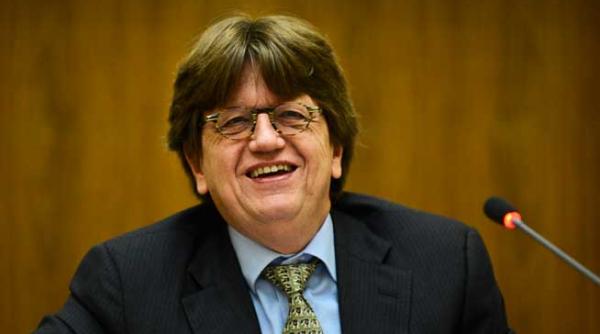 fmi vine sa si recupereze banii