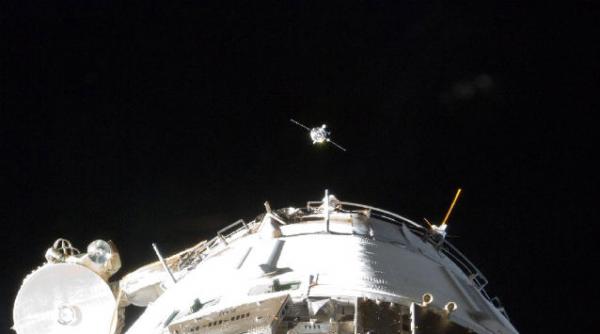 sta ia spa iala interna ionala te anun a cand po i s o vezi de la fereastra