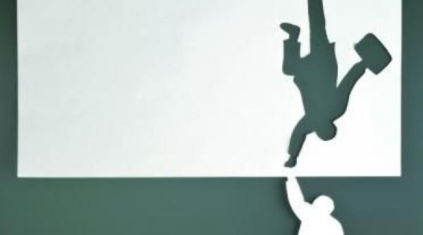 4 ani 3 crize si 2 recesiuni ce urmeaza pentru romania