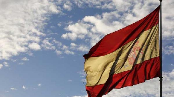 pedro almodovar si mario vargas llosa printre sutele de intelectuali spanioli antiseparatismul cataloniei