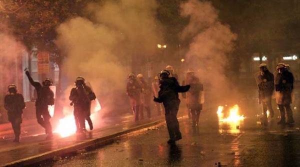 inca un val de asteritate aprobat de parlamentul de la atena