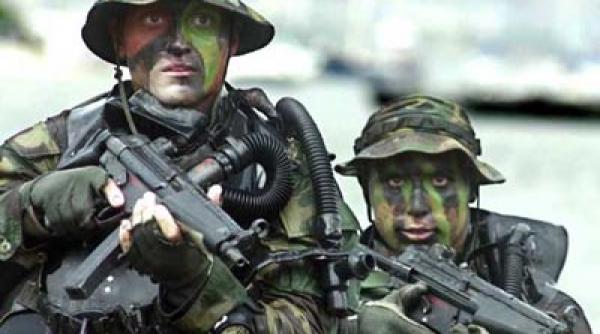 membrii ai celebrei navy seal team 6 acuzati de scurgere de informatii