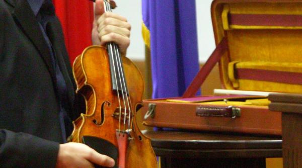 comerciant viori stradivarius condamnat inchisoare