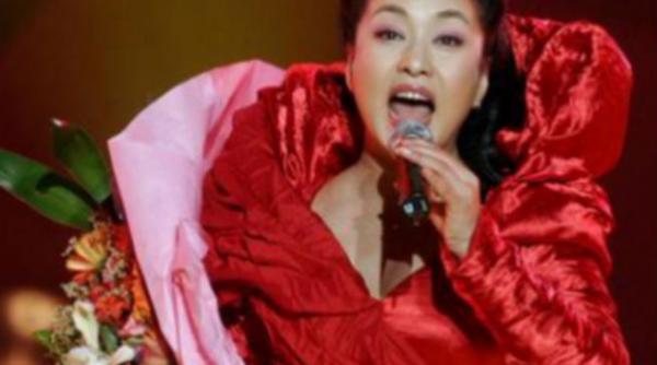 cum a ajuns sotia viitorului presedinte al chinei mai populara decat el