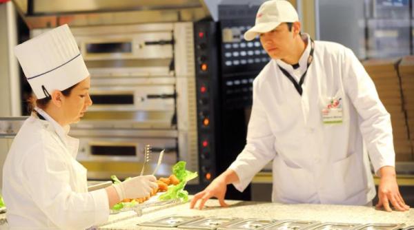 locuri de munca ce angajari mai fac retailerii