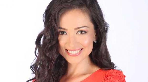 olivia steer scriu o carte de retete de dulciuri pentru copii