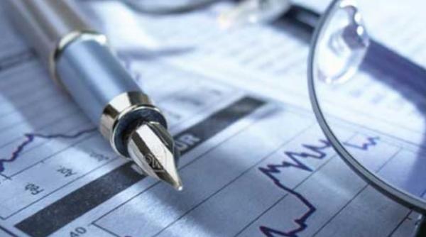 produsul intern brut a scazut in trimestrul iii cu 0 6 vezi estimarile ins