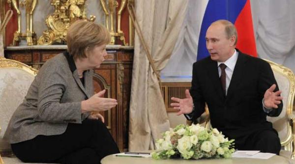 angela merkel si vladimir putin s au contrat dur pe tema pussy riot