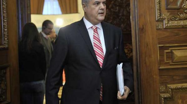 v ati platit datoria de 1000 de dolari la fmi