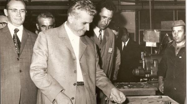 nicolae ceausescu ii controla in fiecare zi efectuarea temelor fiicei sale zoia