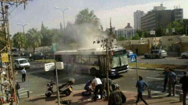 explozie intr un autobuz la tel aviv 15 persoane au fost ranite