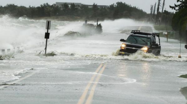 paradoxurile economiei uraganul sandy ar putea contribui cu 0 5 la cresterea pib ului sua in 2013