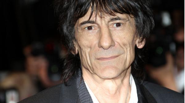 ronnie wood vrea nunta londoneza la 65 de ani