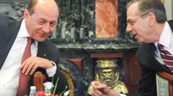 gitenstein va fi decorat de basescu maine la cotroceni