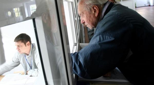 pensiile vor fi platite in avans pana la data de 21 decembrie