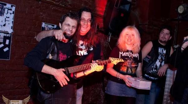 petrecerea manowar a fost o seara de foc in club fire