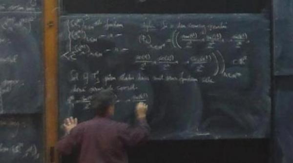 obscenitate la tabla ce surpriza i au pregatit studentii unui profesor din bucuresti