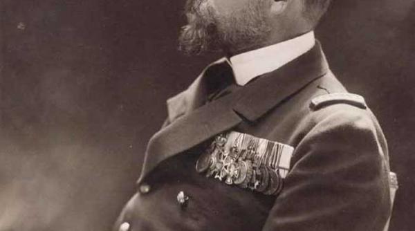 suveranii romaniei revin triumfal in bucurestiul eliberat