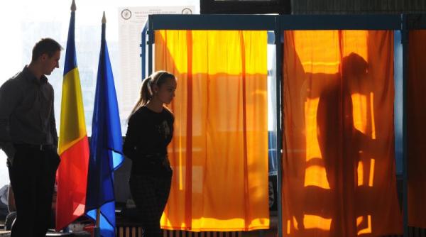 10 decembrie zi libera pentru studenti pentru alegerile parlamentare